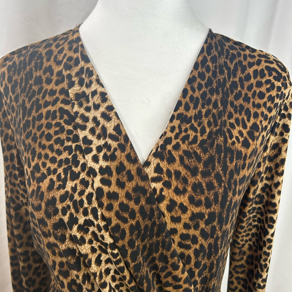 Michael Kors Women’s Dark Camel Leopard Print Wrap Dress size Medium - Picture 7 of 14